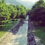 Setbasi Hotel *